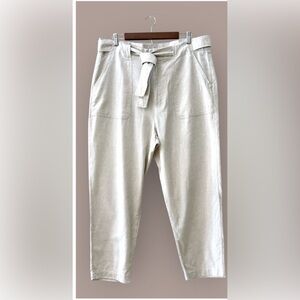 BANANA REPUBLIC Factory Linen Blend Utility
Pant in Flax, with belt, size 10
